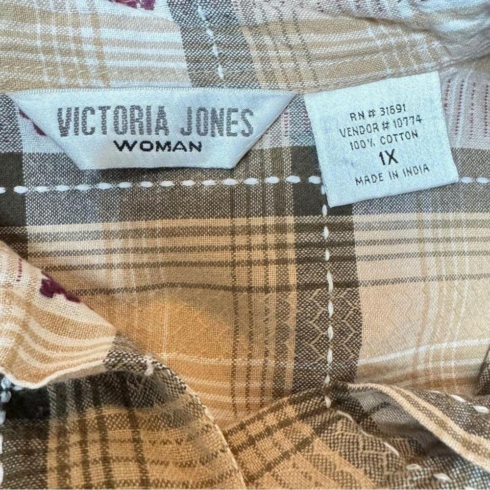 Vintage Plaid Button-Up Shirt 1X Cozy Fall Style Leaf Accents Thanksgiving - Picture 2 of 7